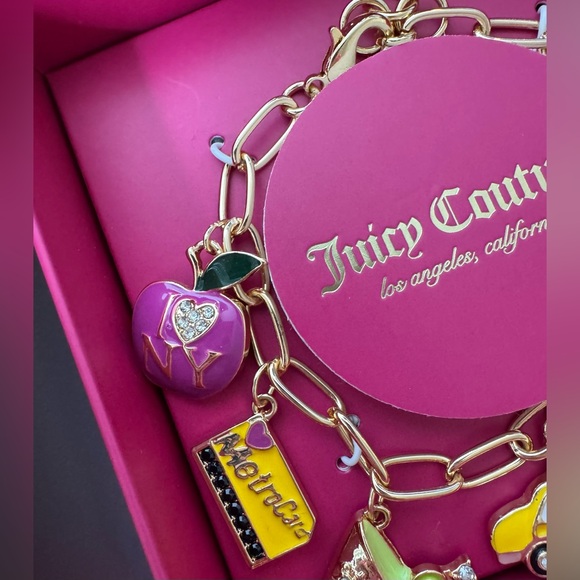 Juicy Couture Gold New York charm Bracelet with charms - Picture 4 of 7